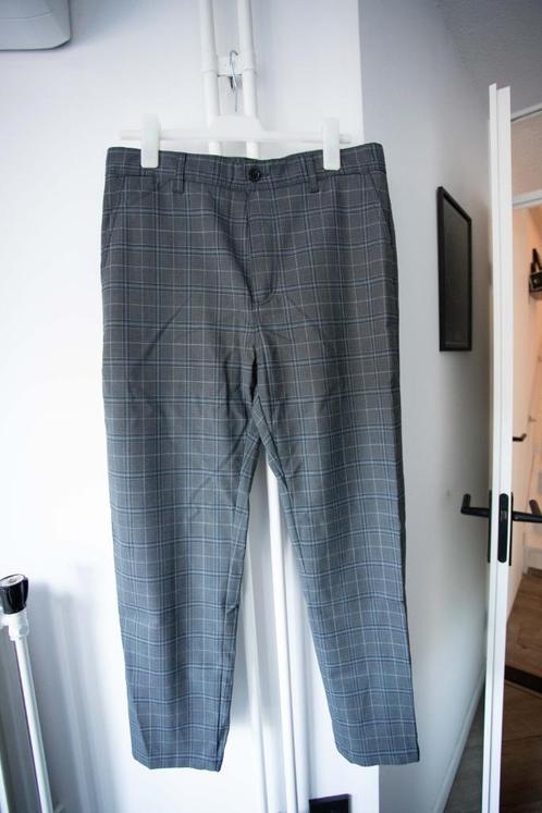 Grijze pantalon met ruitjes Carhartt maat 32, als nieuw, Kleding | Heren, Broeken en Pantalons, Zo goed als nieuw, Maat 48/50 (M)