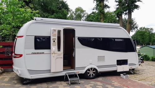 Caravan Hobby Premium (2014), Caravans en Kamperen, Caravans, Particulier, tot en met 4, 1250 - 1500 kg, Rondzit, Hobby, 2 aparte bedden