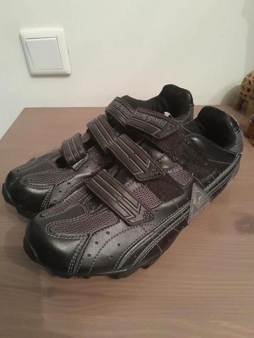 spinning schoenen maat 39 en 45  beschikbaar voor biedingen