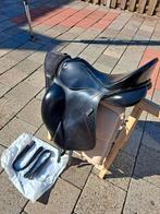 Kentaur dressuurzadel 17.5, Dieren en Toebehoren, Paarden en Pony's | Zadels, Ophalen of Verzenden, Zo goed als nieuw, Dressuur