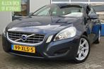 Volvo V60 1.6 T3 Kinetic LEDER/ECC/NAVIGATIE/TREKHAAK/NAP, Auto's, Volvo, Voorwielaandrijving, 15 km/l, Gebruikt, 4 cilinders