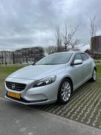 Volvo V40 1.6 D2 115PK 2013 Grijs, Auto's, Origineel Nederlands, Te koop, Zilver of Grijs, 5 stoelen