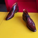 Prachtige Santomi half hoog met wijn rood kleur maat 42, Bruin, Verzenden, Zo goed als nieuw, Santoni