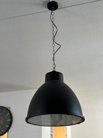 indrustriele hanglamp beschikbaar voor biedingen
