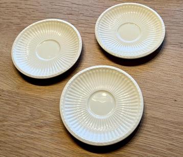 Wedgwood Edme schoteltjes voor koffiekopje beschikbaar voor biedingen