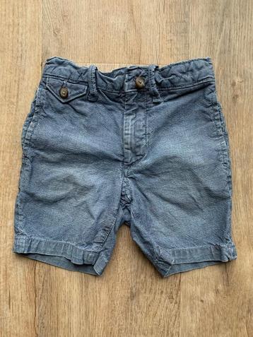 GAP korte broek (110) beschikbaar voor biedingen