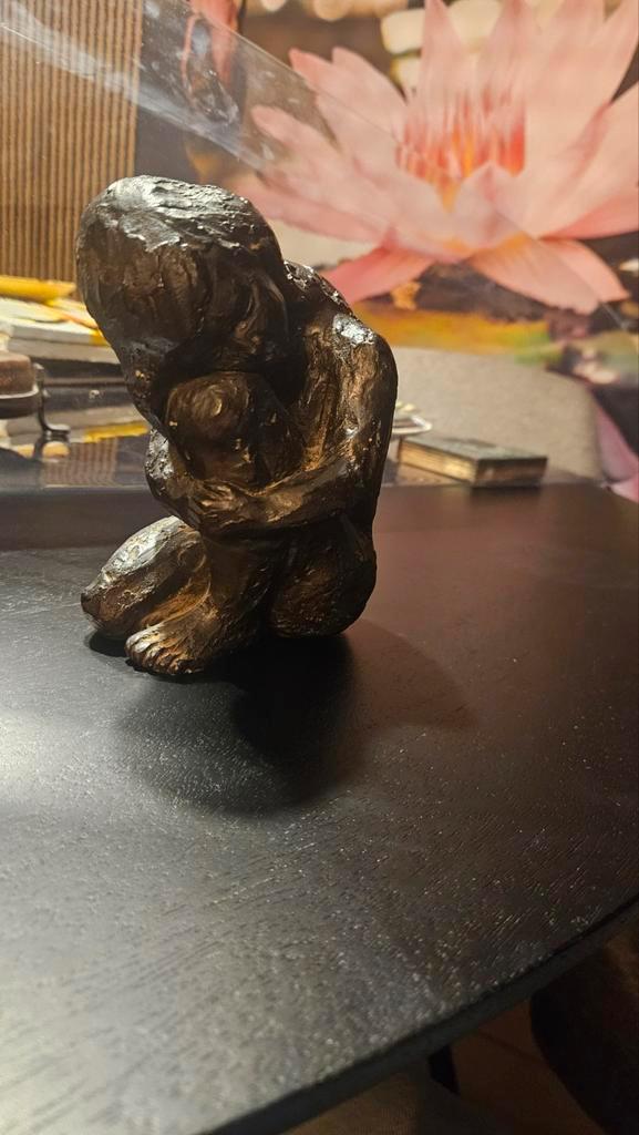 Beeldje gemaakt door Roel Kunen ontwerp Geert Kunen, Huis en Inrichting, Woonaccessoires | Boeddhabeelden, Ophalen of Verzenden