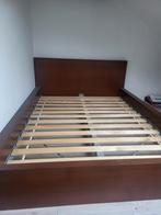 Bed 140x200 - Zeer Goede Staat - Zonder Matras, Bruin, Tweepersoons, Zo goed als nieuw, 200 cm