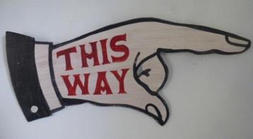 Houten reclame bord/sign/handgeschilderd/This Way/Pop Art beschikbaar voor biedingen