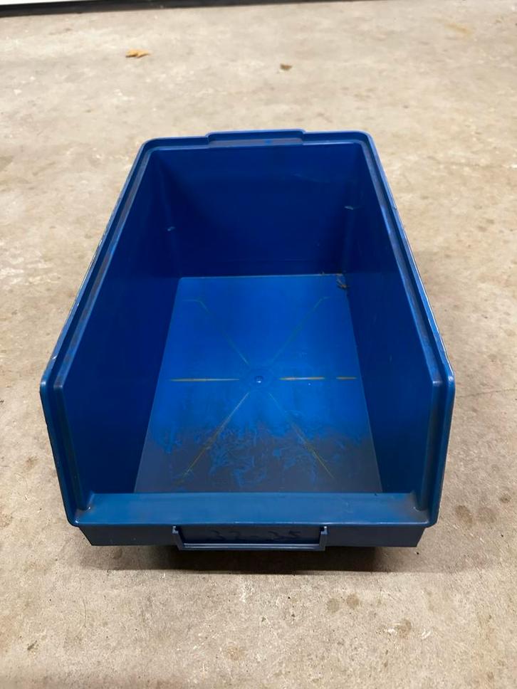 Stapelbare Magazijnbak Kunststof - Blauw, Doe-het-zelf en Verbouw, Kratten en Dozen, Gebruikt, Overige typen, Minder dan 50 cm