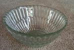 Grote glazen / kristallen schaal, nieuwstaat, Huis en Inrichting, Woonaccessoires | Schalen en Manden, Schaal, Rond, Ophalen of Verzenden