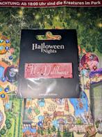 Toverland Dollhouse Pin Halloween nights, Verzamelen, Speldjes, Pins en Buttons, Ophalen of Verzenden, Nieuw, Overige onderwerpen