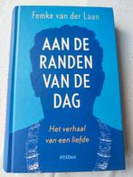Femke van der Laan - Aan de randen van de dag, Ophalen of Verzenden, Zo goed als nieuw, Femke van der Laan