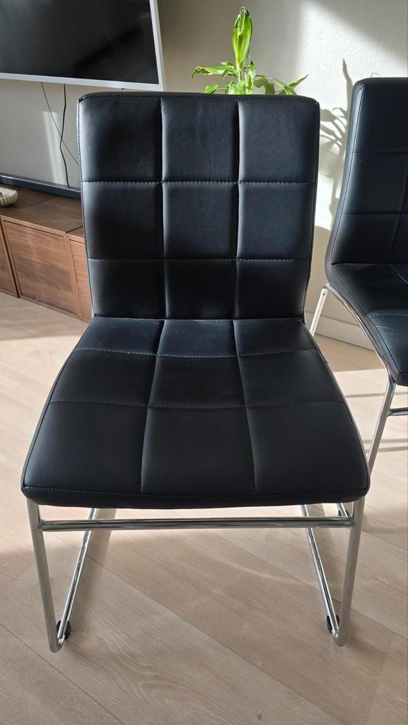 4 Jysk Hammel Zwarte  Stoelen. 15 p.s./50 voor 4., Huis en Inrichting, Stoelen, Gebruikt, Vier, Zwart, Ophalen