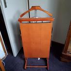 Broekenpers, Ophalen