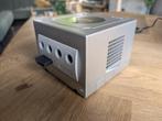 Gamecube zonder controllers inclusief snoeren en geheugenkaa, Spelcomputers en Games, Spelcomputers | Nintendo GameCube, Ophalen of Verzenden