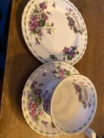 Royal Albert 'February' Theekopje Setje Porselein Viooltjes, Antiek en Kunst, Ophalen of Verzenden