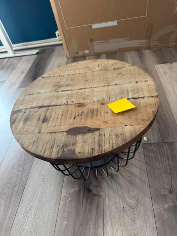 Salontafel mangohout/metaal beschikbaar voor biedingen