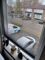 2 raamhorren, Doe-het-zelf en Verbouw, Deuren en Horren, Overige typen, Minder dan 200 cm, Zo goed als nieuw, Metaal