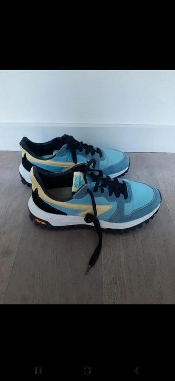 Hi Tec sneakers dames maat 37 beschikbaar voor biedingen