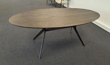 Eettafel Eijerkamp Collectie beschikbaar voor biedingen