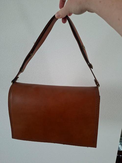 Bruine leren handtas, Sieraden, Tassen en Uiterlijk, Tassen | Damestassen, Nieuw, Handtas, Bruin, Ophalen of Verzenden