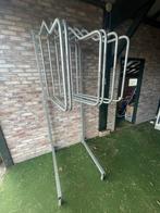 Dekenrek, voor 6 dekens, verrijdbaar