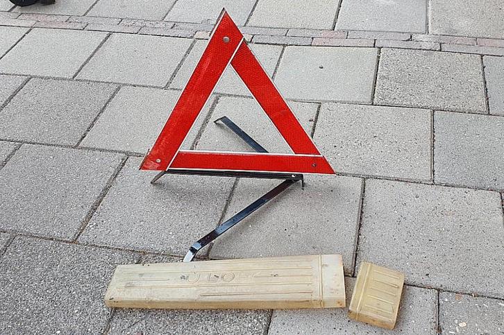 Uitklapbare ULO Gevarendriehoek o.a. verplicht in Frankrijk, Auto diversen, Auto-accessoires, Zo goed als nieuw, Ophalen of Verzenden