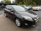 Ford Focus Wagon 1.0 EcoBoost Titanium ECC NAVI CRUISE LEDER, Euro 5, 125 pk, Gebruikt, Leder en Stof