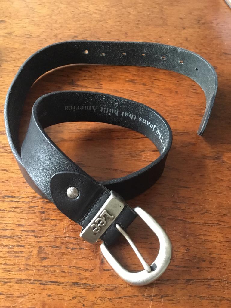 Leren riem merk  LEE, Kleding | Heren, Riemen en Ceinturen, Ophalen of Verzenden, Zo goed als nieuw, 95 tot 105 cm, Losse buckle of gesp