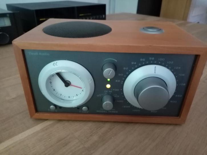 Goed werkende Radio Tivoli model 3  teak hout, Audio, Tv en Foto, Radio's, Radio, Ophalen of Verzenden