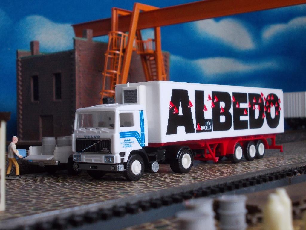 Volvo F12 intercooler Truck+Trailer Albedo AANBIEDING € 6,75, Hobby en Vrije tijd, Ophalen of Verzenden, Nieuw, Bus of Vrachtwagen