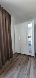 Twee kledingkasten te koop in perfecte staat, Ophalen, Overige materialen, 100 tot 150 cm, Met hangruimte
