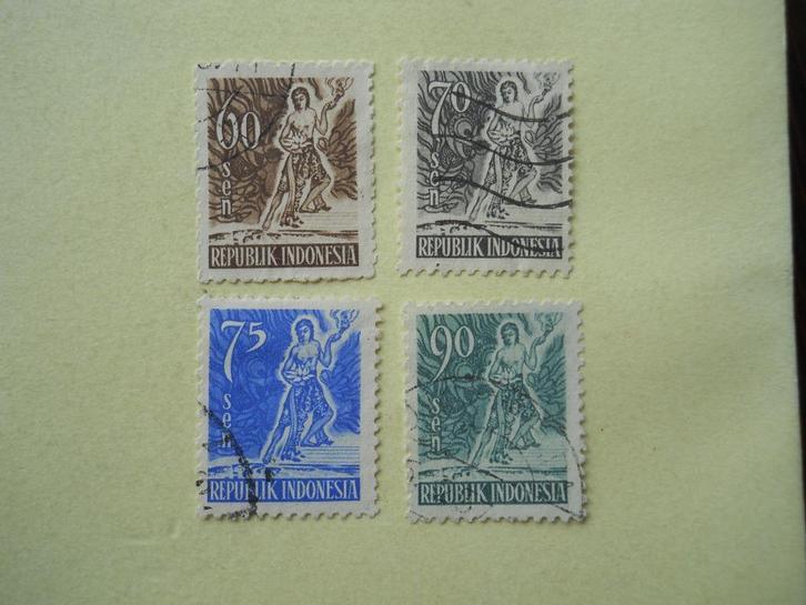 Indonesie 1952 Dansers serie 4 stuks 60 - 90 Sen gestempeld, Postzegels en Munten, Postzegels | Azië, Gestempeld, Zuidoost-Azië