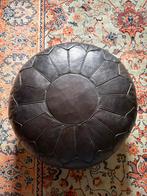 Zwarte leren poef, Huis en Inrichting, Banken | Voetenbanken en Poefen, Ophalen, Minder dan 50 cm, Leer, Zo goed als nieuw