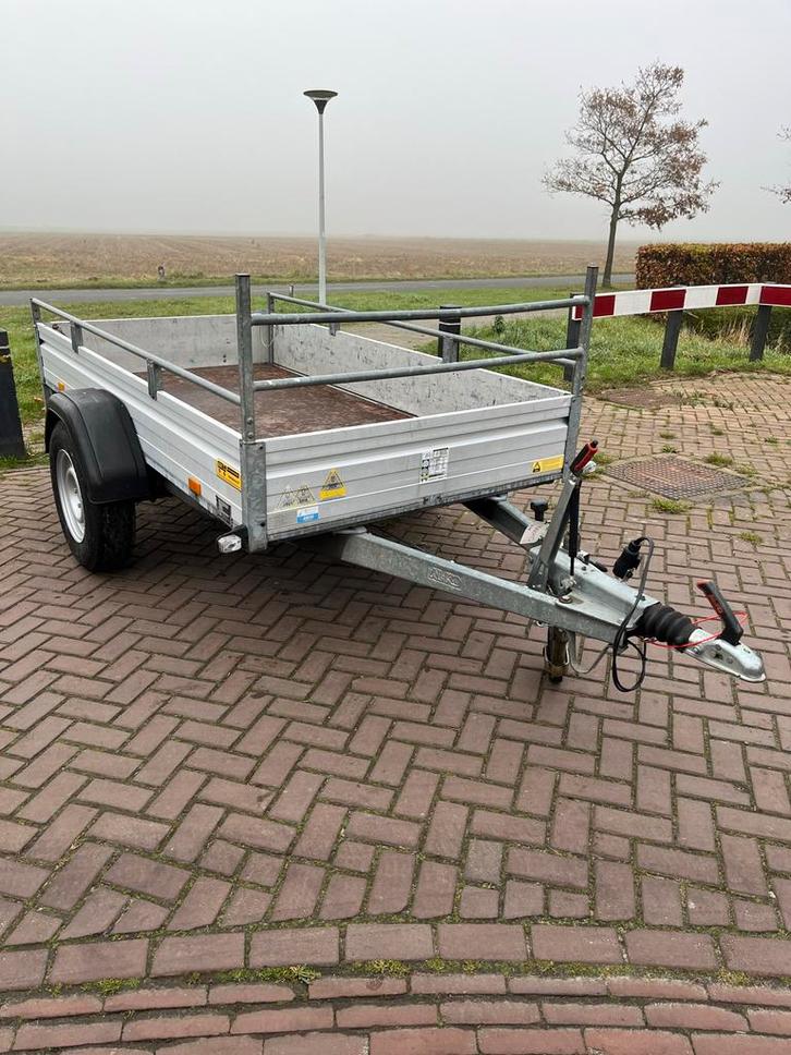 Saris Aanhanger geremde enkelasser L 251 cm B 131,5 cm, Auto diversen, Aanhangers en Bagagewagens, Gebruikt, Ophalen