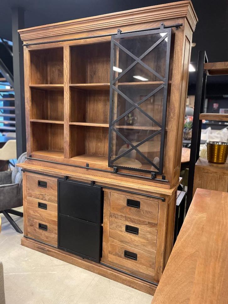 VOORRAAD LEEGVERKOOP BUFFETKAST MANGO CHEFMEUBEL 895 LAATSTE, Huis en Inrichting, Stoelen, Nieuw, Vijf, Zes of meer stoelen, Hout