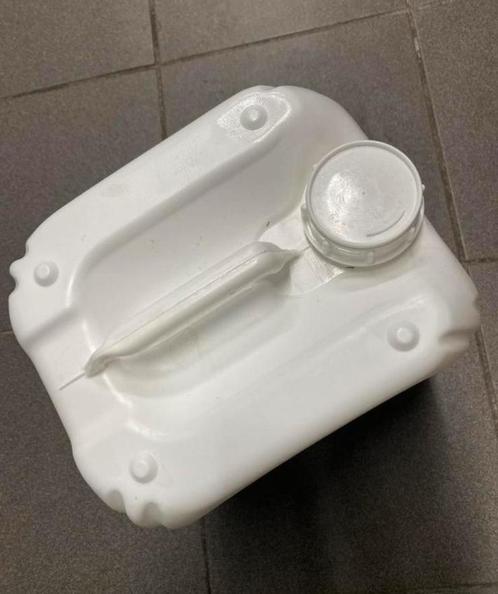 Jerrycans/ emmer van 10 liter, Huis en Inrichting, Emmers, Kunststof, Met deksel, Met handgreep, Ophalen of Verzenden
