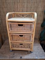 Rotan ladekastje, Huis en Inrichting, Kasten | Ladekasten, Ophalen, Minder dan 50 cm, Zo goed als nieuw, 3 of 4 laden