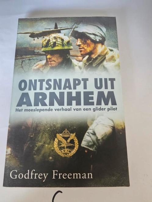 Godfrey Freeman - Ontsnapt uit Arnhem, Boeken, Oorlog en Militair, Zo goed als nieuw, Ophalen of Verzenden
