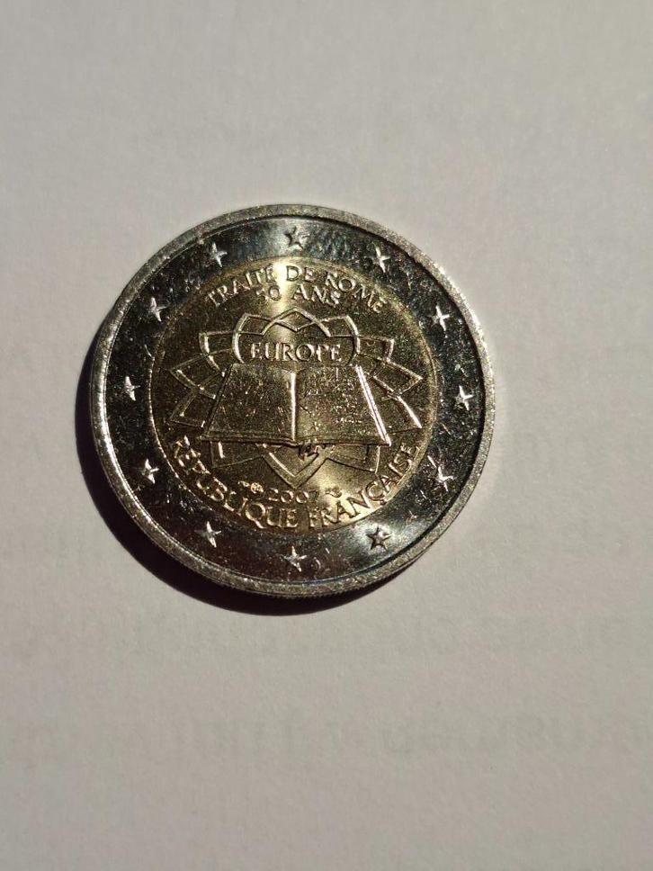 Dubbel nog enkele speciale 2 euromunten circ., Postzegels en Munten, Munten | Europa | Euromunten, 2 euro, Overige landen, Ophalen of Verzenden