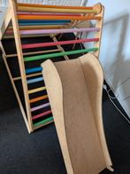 Klimdriehoek met glijbaan en plank, Kinderen en Baby's, Speelgoed | Houten speelgoed, Ophalen, Zo goed als nieuw, Overige typen