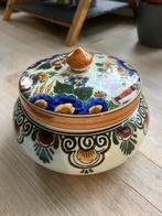 Vintend handpainted polychrome ceramic bonbonniere, Ophalen of Verzenden