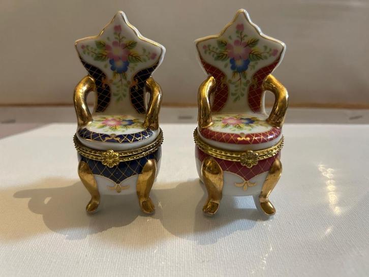 Antiek mini decoratie stoelen, Antiek en Kunst, Curiosa en Brocante, Ophalen of Verzenden