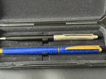 2 Capitol Pennen. Nieuw en Ongebruikt. Balpen Zwart met een  beschikbaar voor biedingen