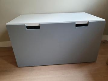 Ikea Stuva/Smastad speelgoed lade en bureau-tafel beschikbaar voor biedingen