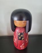 Beni Tsubaki Kokeshi van Masae Fujikawa (1942-2015), Verzenden