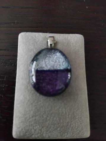 Ketting HANGER beschikbaar voor biedingen