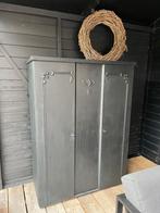 Brocante kast, Ophalen