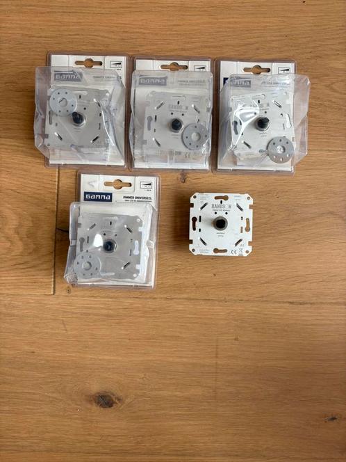 3x universele led en halogeen dimmer - handson, Doe-het-zelf en Verbouw, Elektra en Kabels, Zo goed als nieuw, Ophalen of Verzenden